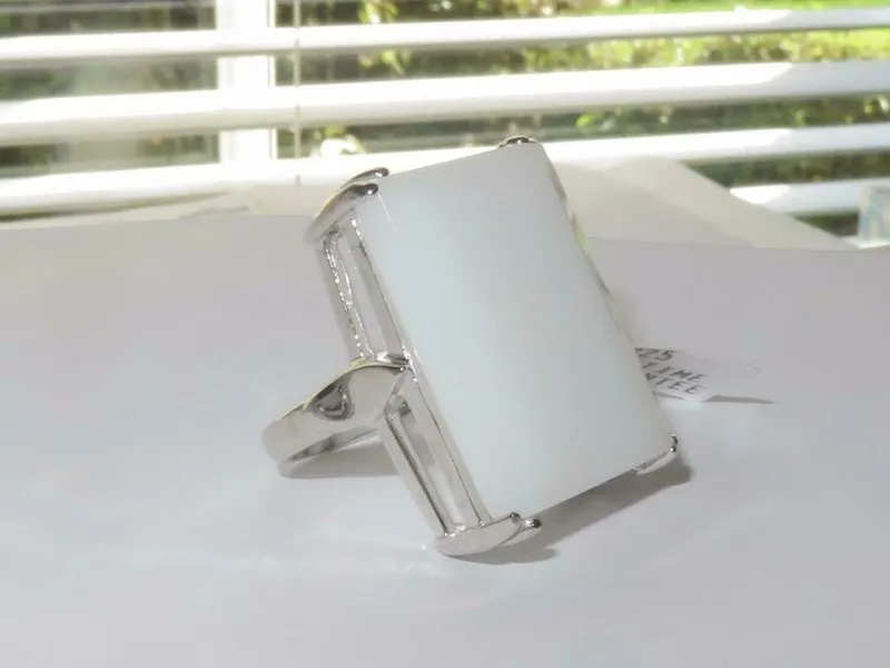 Jewellery Kingdom Ladies Cocktail Sterling Silver 20 Carat White Gemstone Ring