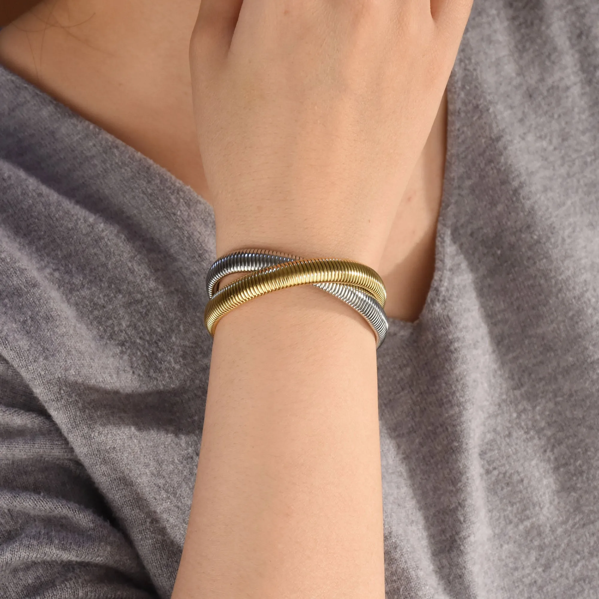 Omega Snake Cobra Wide Bangle Bracelet Set, Two Tone Twisted Bands, Gold Black Gunmetal