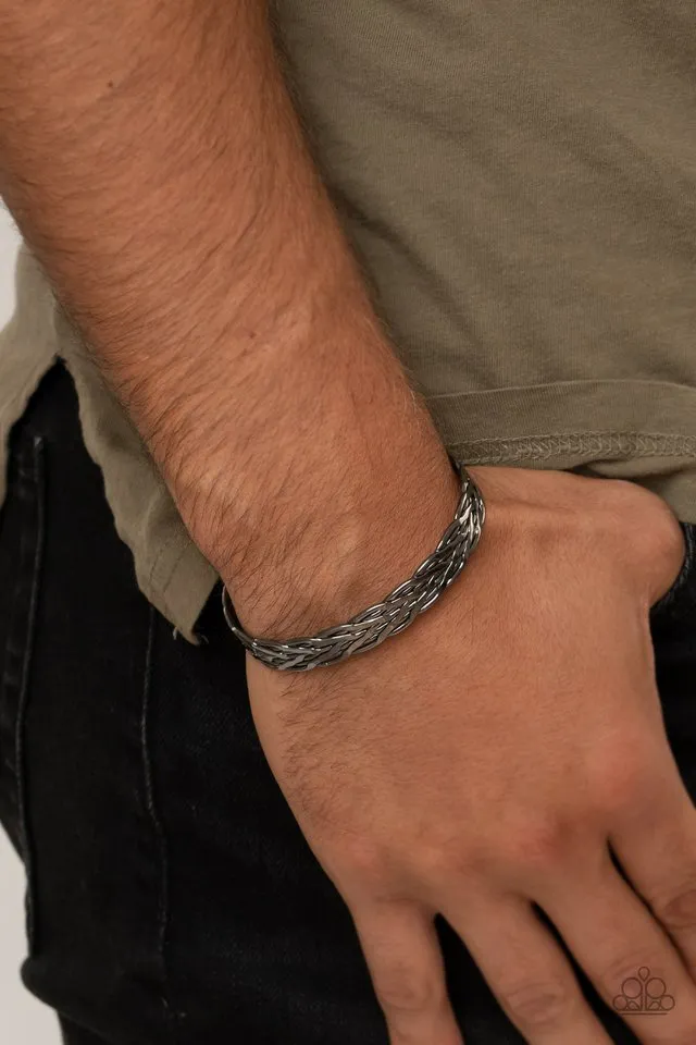 Paparazzi Bracelet ~ Magnetic Maven - Black