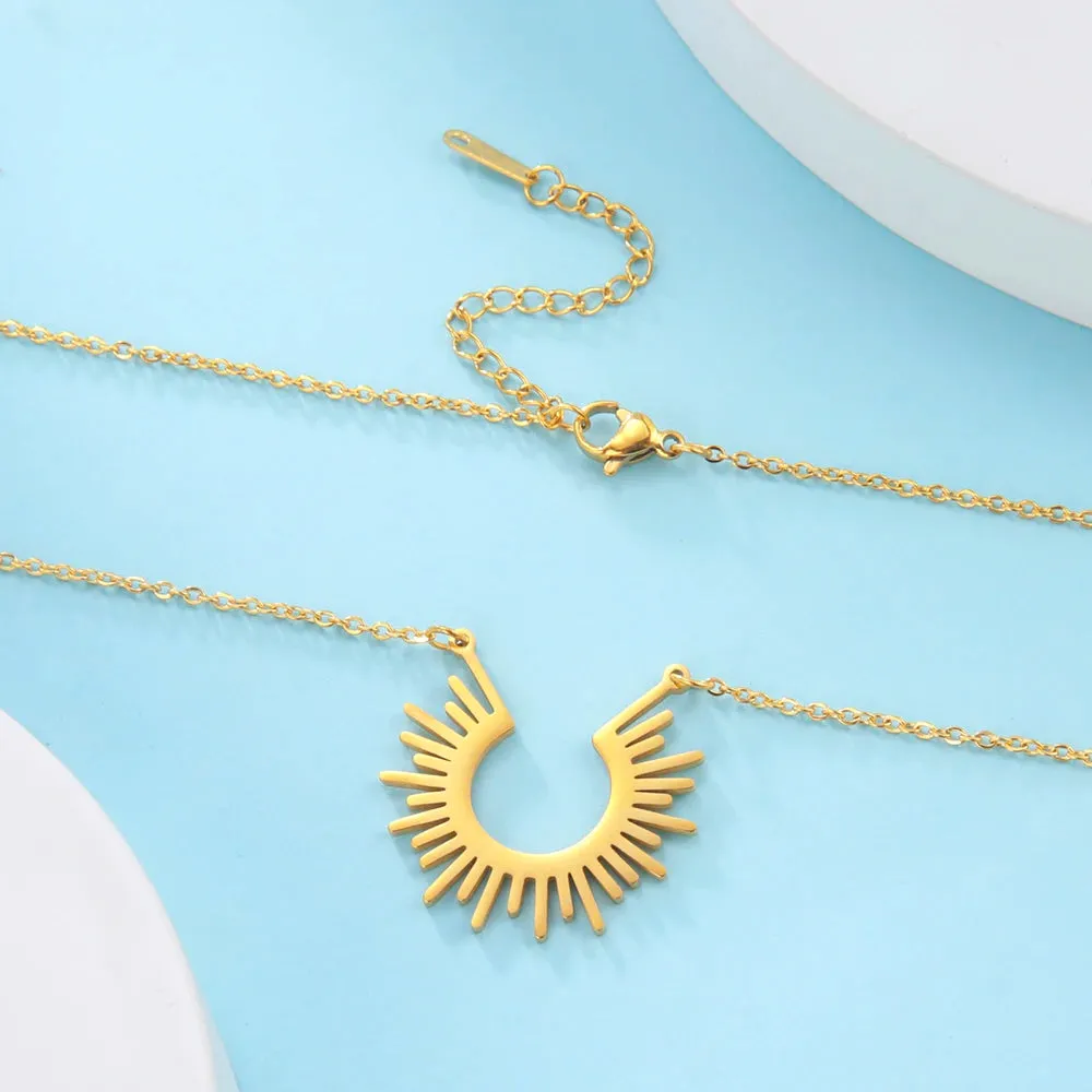 Skyrim Fashion Sun Ray Pendant Necklace for Women Chic Bohemian Jewelry