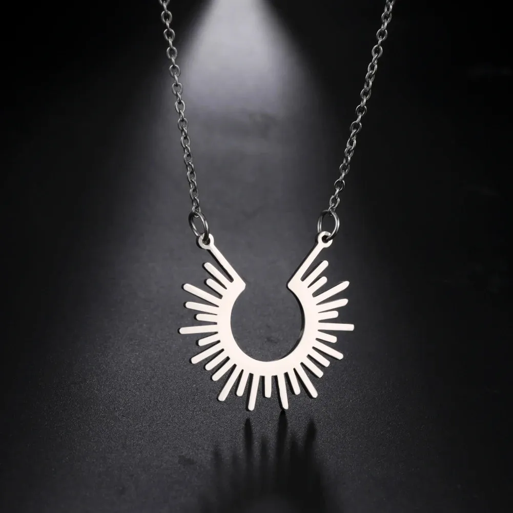 Skyrim Fashion Sun Ray Pendant Necklace for Women Chic Bohemian Jewelry