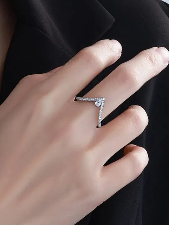 Sparkling Chevron Triangle Ring 925 Sterling Silver Cubic Zirconia Luxury Ring KESLEY