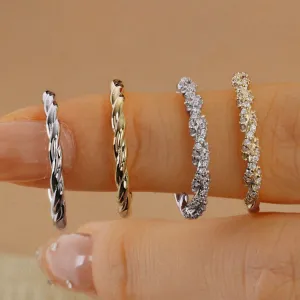 Sparkling twist design ring