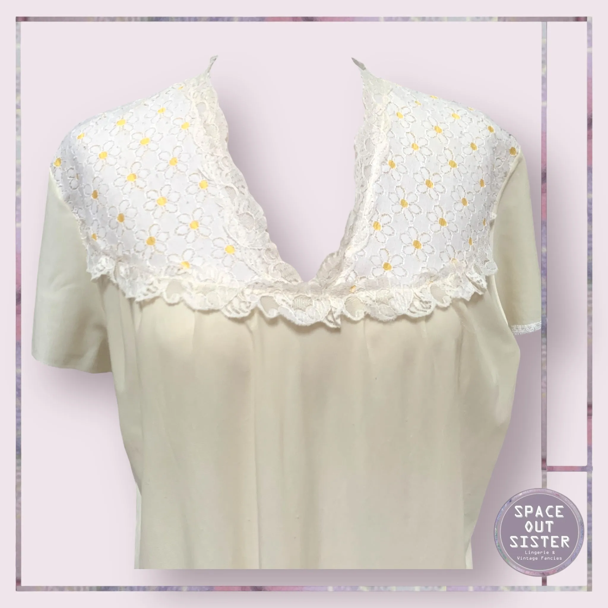 Vintage Daisy Nightdress