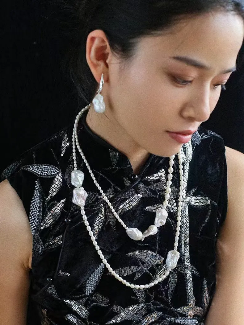 Vintage Elegant Natural Baroque Pearl Necklace