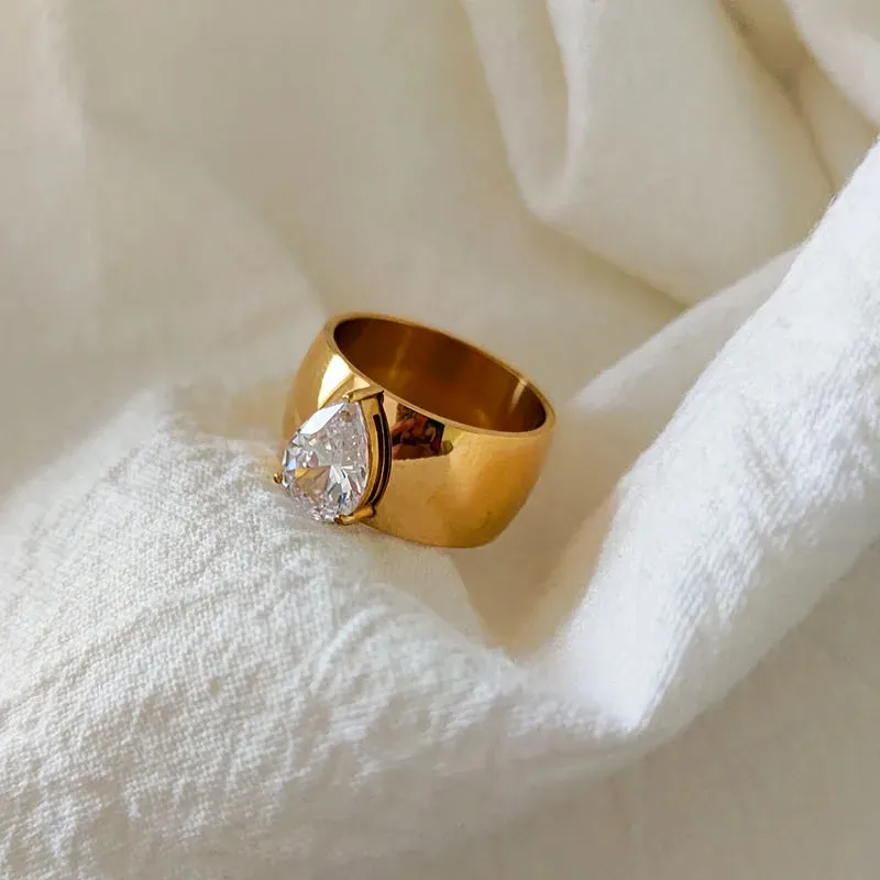 Waterdrop cz stone wide band rings